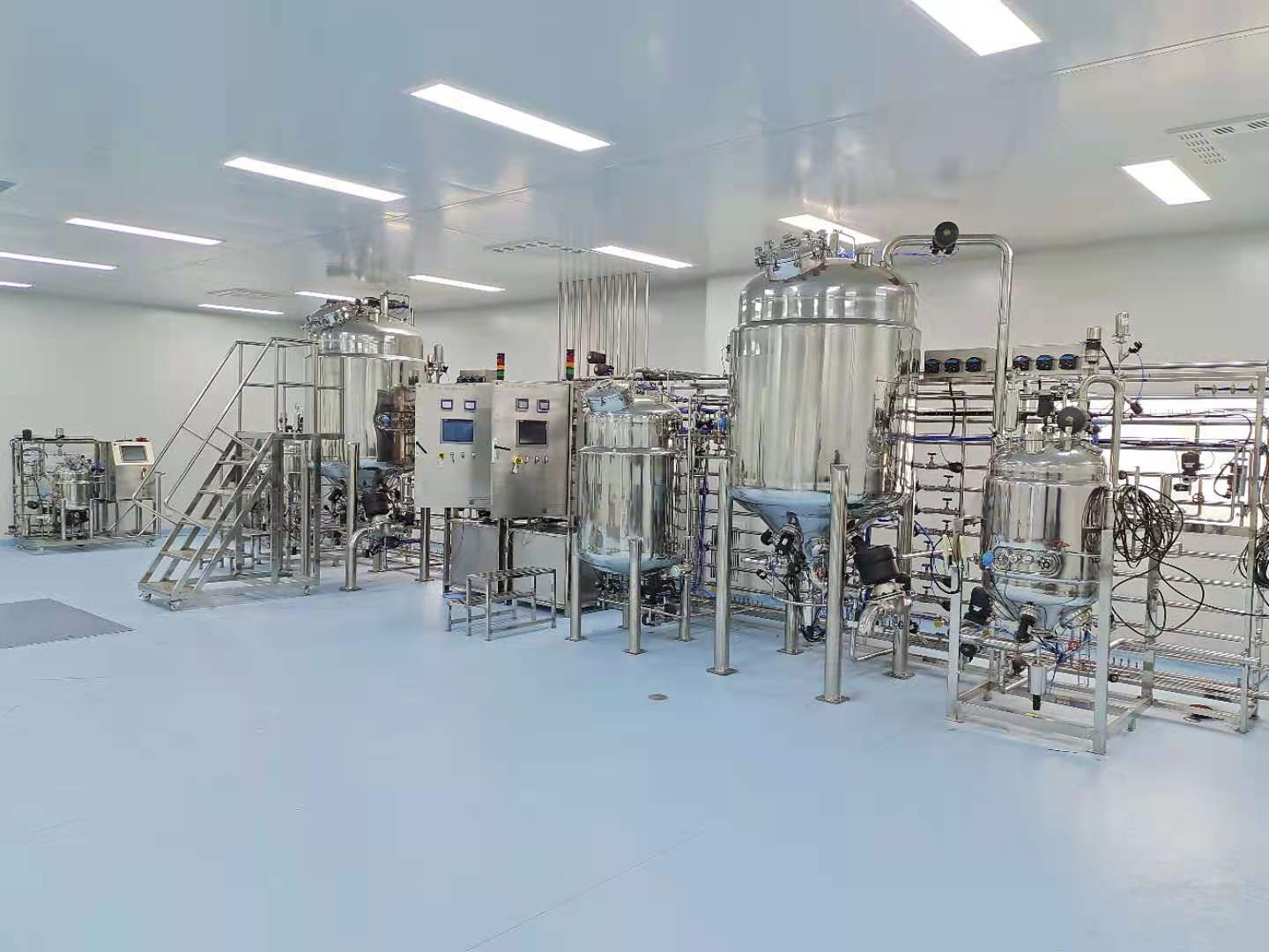 20-100、200-1000L不銹鋼植物細(xì)胞培養(yǎng)罐